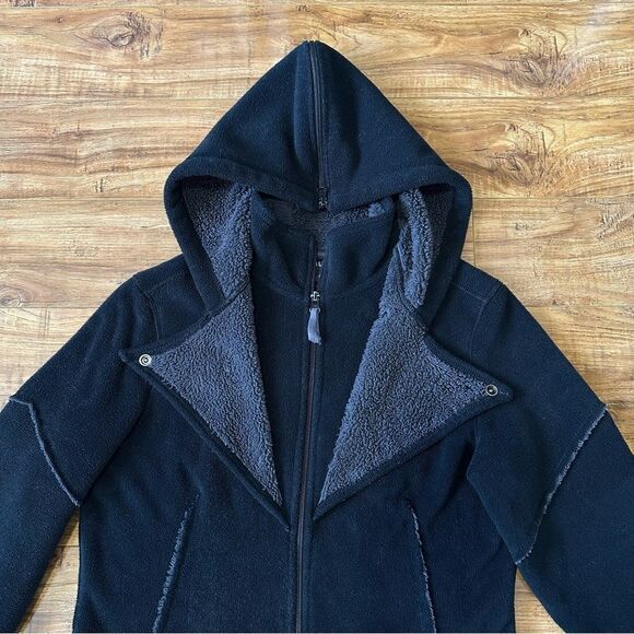 Athleta RARE Sherpa Longline Full Zip Hoodie Jacket Size Medium Black - Picture 3 of 15